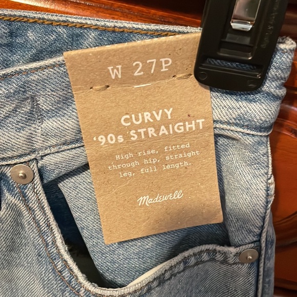 Madewell Curvy 90’s Straight Jeans in Revoir Wash - Picture 6 of 15